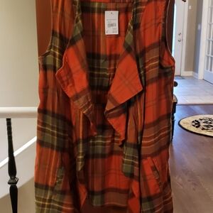 Plaid Sleeveless Vest in Red and Green